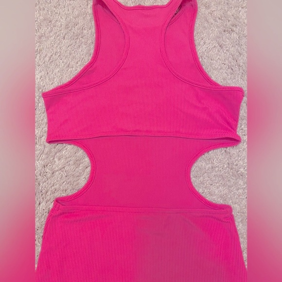 💥HP💥BODYCON Mini HALTER DRESS Pink size small NWOT - Picture 4 of 9